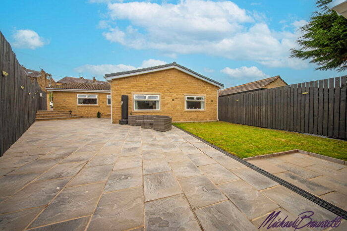 4 Bedroom Detached House For Sale In Beldon Lane, Bradford, BD7