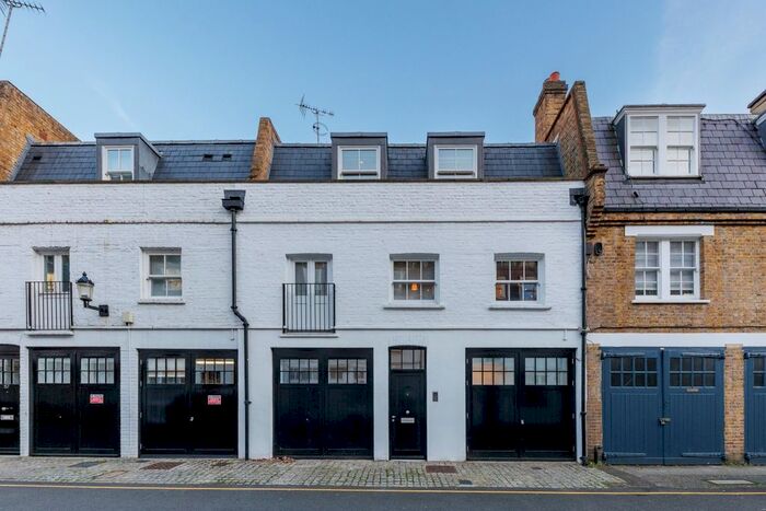 2 Bedroom Mews To Rent In Pavilion Road, London, SW1X