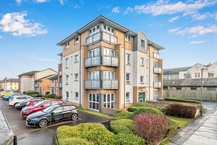 2 Bedroom Flat For Sale In / Stenhouse Gardens, Stenhouse, Edinburgh, EH11