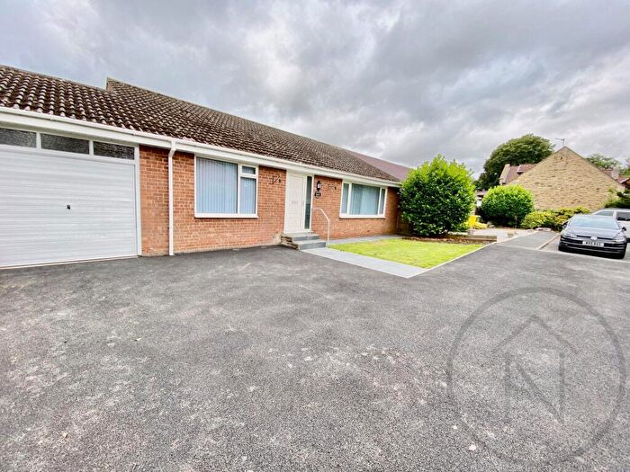 3 Bedroom Semi-Detached Bungalow To Rent In South Grove, Aycliffe, DL5
