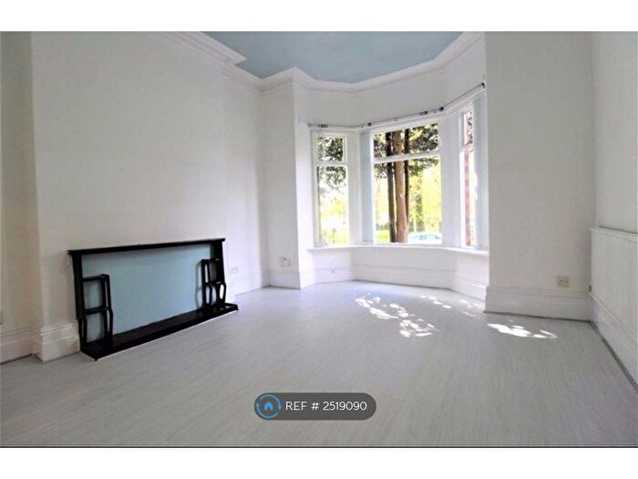 4 Bedroom Semi-Detached House To Rent In Westbury Road, Manchester, M8