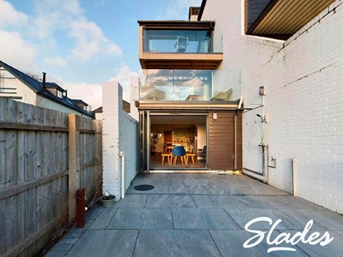 3 Bedroom Town House To Rent In Smugglers Reach, Mudeford, Christchurch, BH23