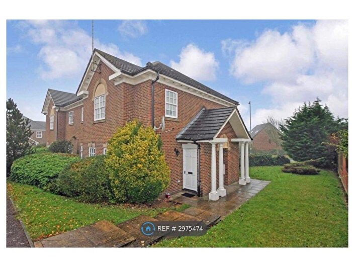 Studio To Rent In Skelton Close, Luton, LU3