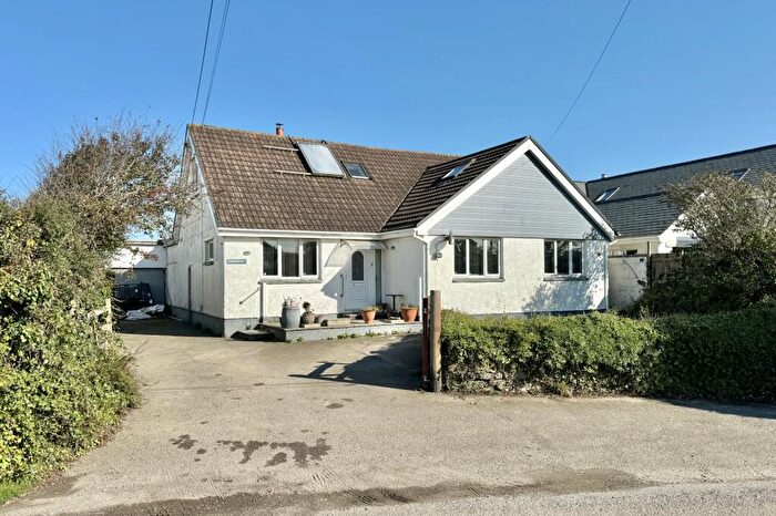 6 Bedroom House For Sale In Pemberley, Treburrick, PL27