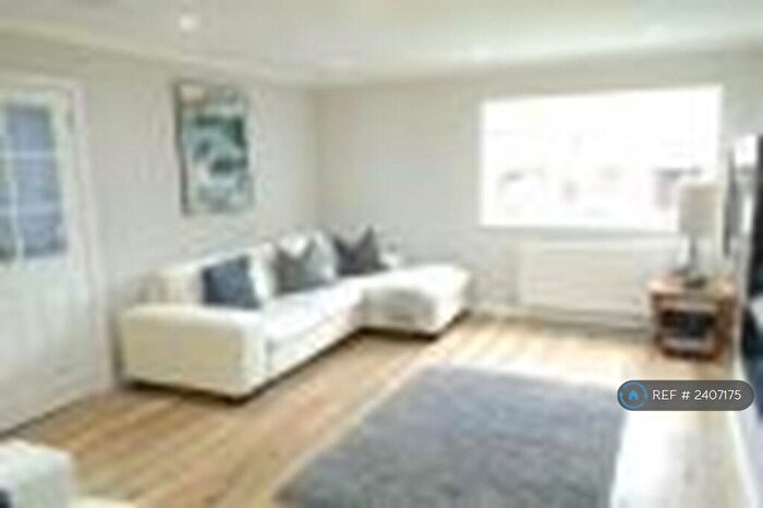 3 Bedroom Detached House To Rent In Orrok Park, Edinburgh, EH16