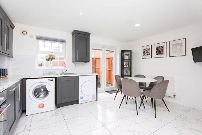 4 Bedroom Property To Rent In Lancers Close, Chorley, PR7