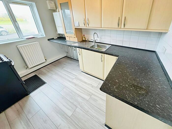 2 Bedroom Flat To Rent In Laburnum Drive, Cherry Willingham, Lincoln, LN3