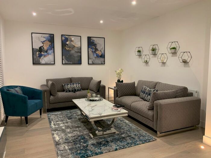 1 Bedroom Flat To Rent In High Road, Ickenham Village, Ickenham Village, UB10