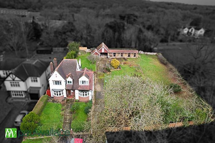 3 Bedroom Detached House For Sale In Clay Hill, Enfield, EN2