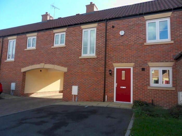4 Bedroom Semi-Detached House To Rent In Blacksmith Court, Easingwold, York, YO61