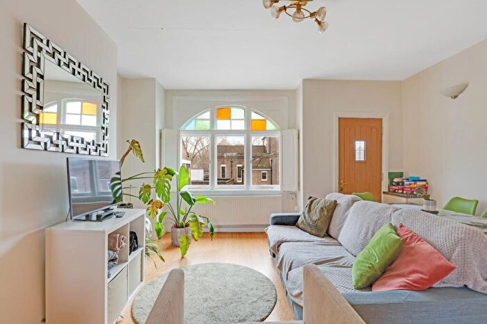 2 Bedroom Flat For Sale In Sydenham Road, London, SE26