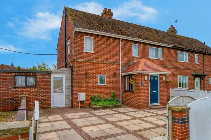 3 Bedroom Semi-Detached House For Sale In Westfield, Patrington, HU12