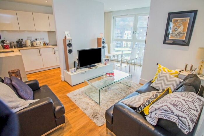 1 Bedroom Flat To Rent In Queensland Road, Queensland Terrace, Islington, London, N7