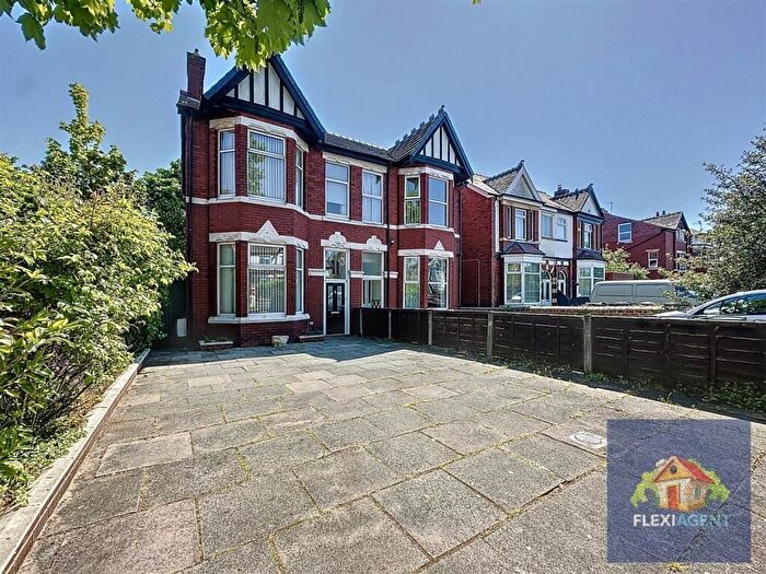 4 Bedroom Semi Detached House For Sale In Balfour Road, Southport, PR8