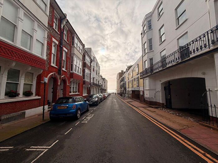 2 Bedroom Flat To Rent In Burlington Street, Brighton, BN2