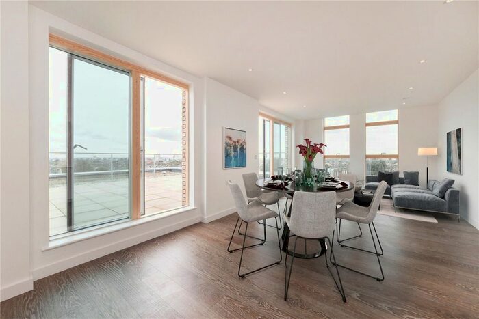 2 Bedroom Flat To Rent In Salusbury Road, London, NW6