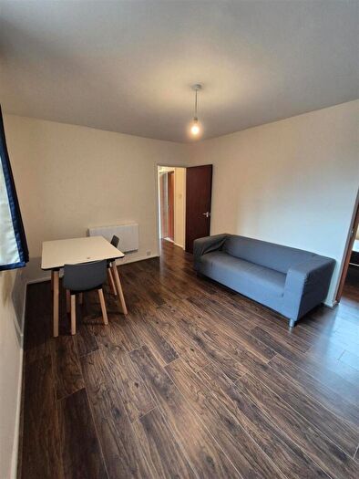 1 Bedroom Apartment To Rent In Wilmslow Road, Manchester, M14