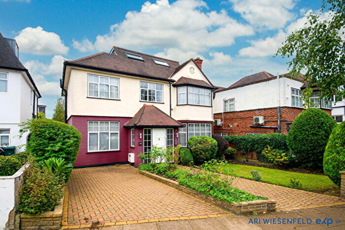 6 Bedroom Detached House For Sale In Grosvenor Gardens, London, NW11