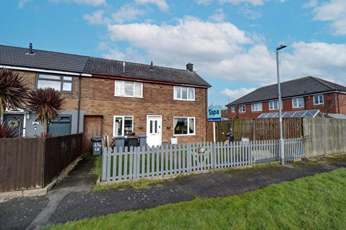 3 Bedroom Semi Detached House For Sale In Dinmore Avenue, Blackpool, FY3