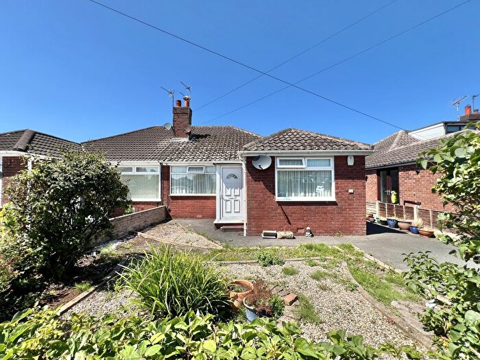 2 Bedroom Bungalow For Sale In Pinewood Avenue, Thornton, FY5