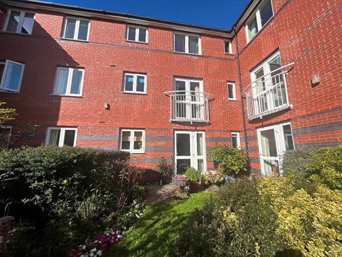 1 Bedroom Apartment For Sale In Park View, Ashbourne, Derbyshire, DE6