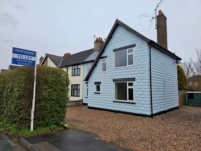 3 Bedroom Semi-Detached House To Rent In Fosse Way, Leicester, LE7