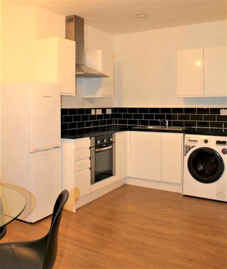 2 Bedroom Apartment To Rent In Sunbridge Road, BD1