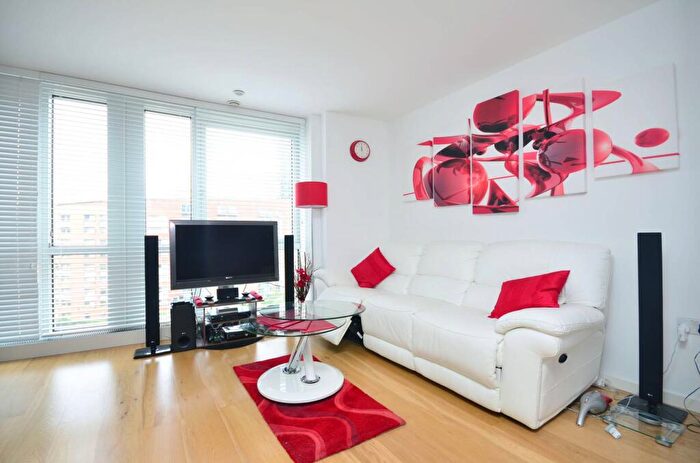 Studio To Rent In Ontario Tower, Canary Wharf, London, E14