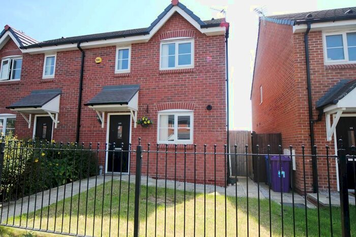 3 Bedroom Semi-Detached House To Rent In Addenbrooke Drive, Huntscross, Liverpool, Merseyside, L24