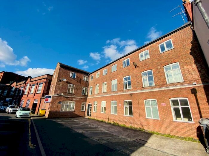 2 Bedroom Flat To Rent In High Street, Stockport, SK1