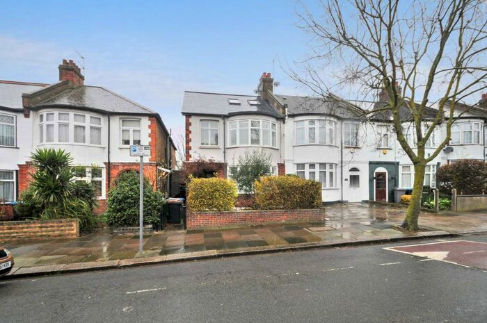 4 Bedroom Semi-Detached House To Rent In Bramston Road, London, NW10