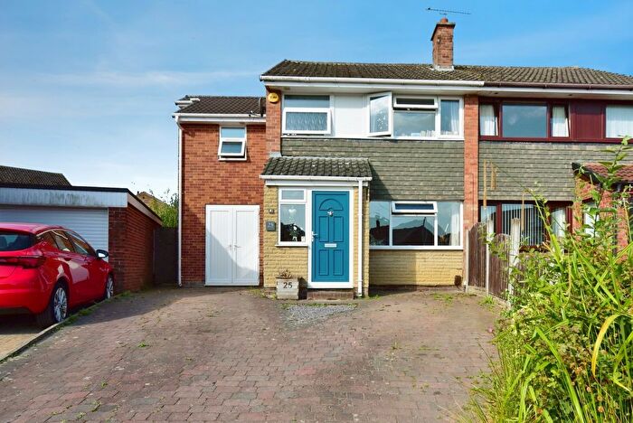 3 Bedroom Semi Detached House For Sale In Malton Drive, Aston, Sheffield, South Yorkshire, S26