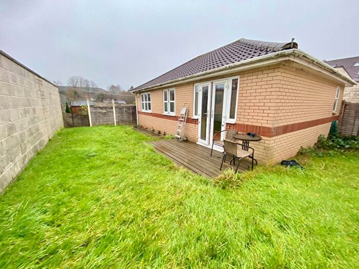 2 Bedroom Detached Bungalow For Sale In Garfield Road, St. George, Bristol, BS5