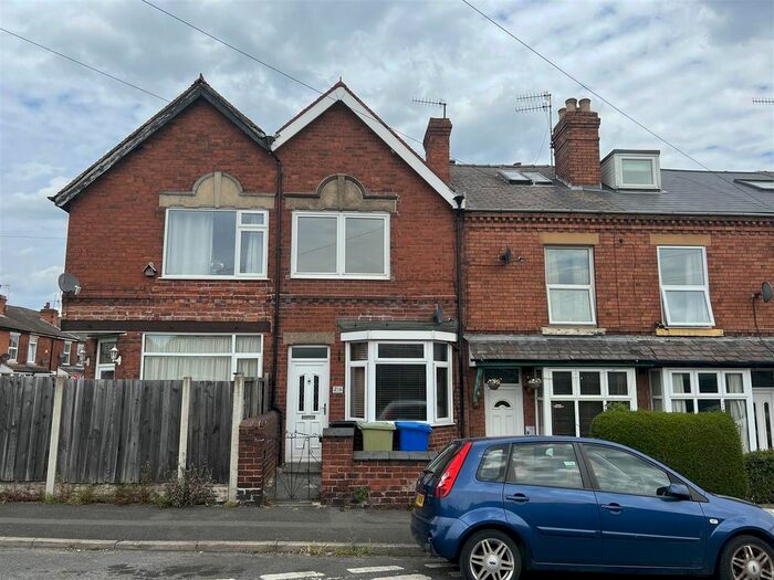 2 Bedroom Terraced House To Rent In South Street North, New Whittington, Chesterfield, S43