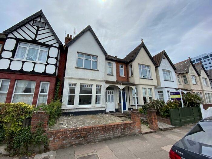 1 Bedroom Flat To Rent In Southchurch Road, Southend-On-Sea, SS1