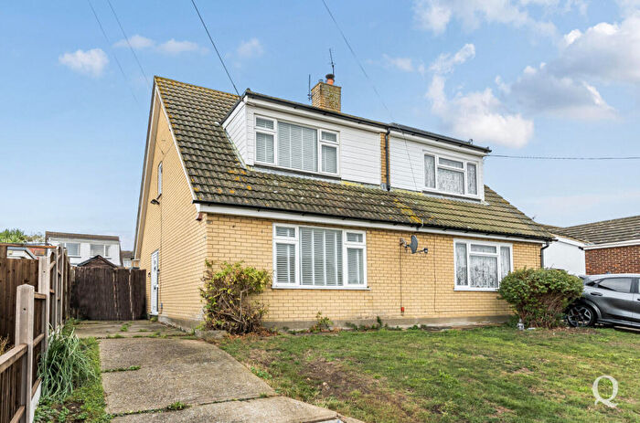 3 Bedroom Semi-Detached House For Sale In Drake Avenue, Minster-on-sea, Kent, ME12