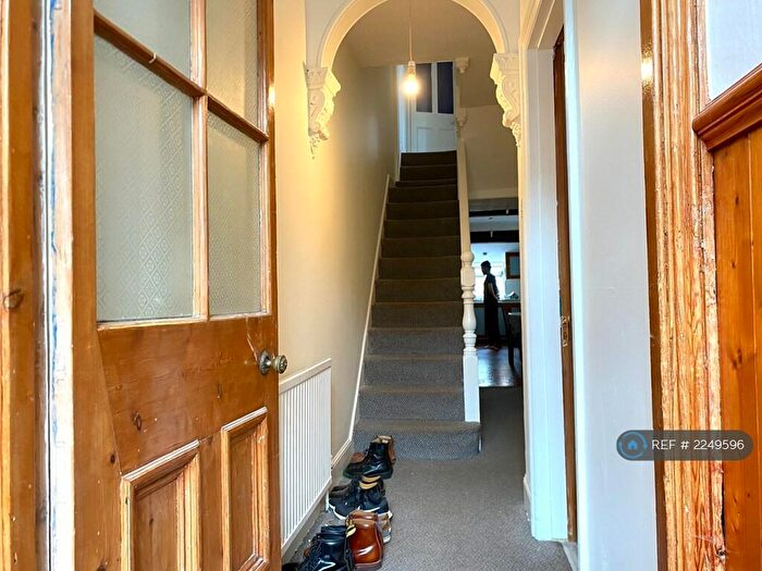 4 Bedroom Terraced House To Rent In St. Annes Road, Exeter, EX1