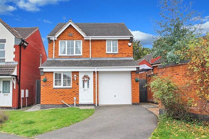 3 Bedroom Detached House For Sale In Miles Close, Raunds, NN9