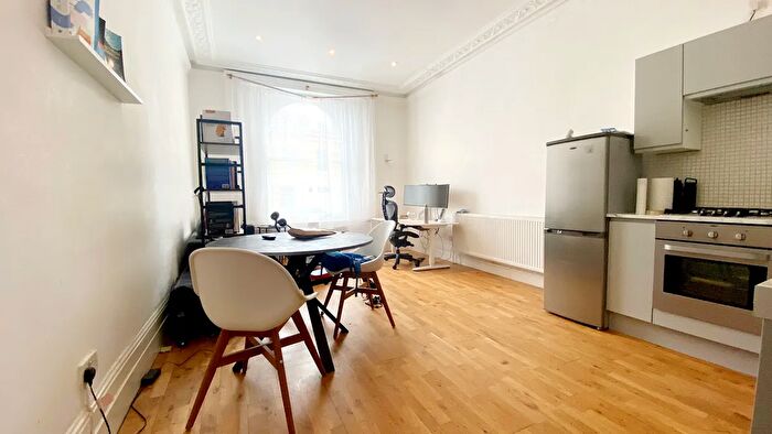 1 Bedroom Flat To Rent In Beacon Hill, London, N7