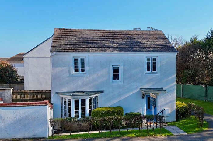 3 Bedroom Detached House For Sale In Round Ring Gardens, Penryn, TR10