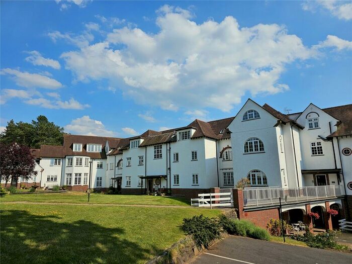 3 Bedroom Apartment For Sale In Farley Lane, Romsley, Halesowen, B62