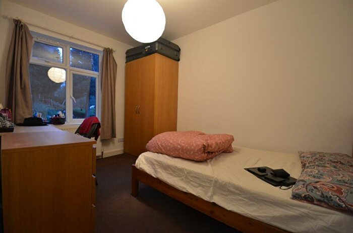 3 Bedroom Terraced House To Rent In Milner Road, Selly Oak, B29