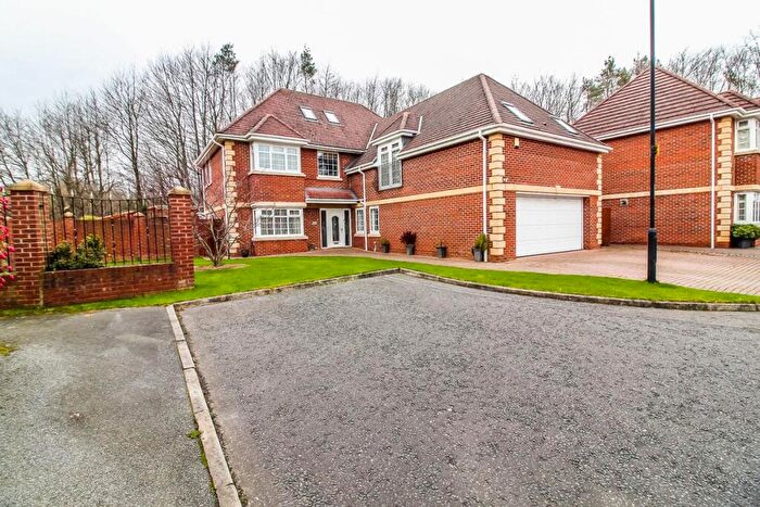 5 Bedroom Detached House For Sale In Riverview, Fatfield, Washington, NE38