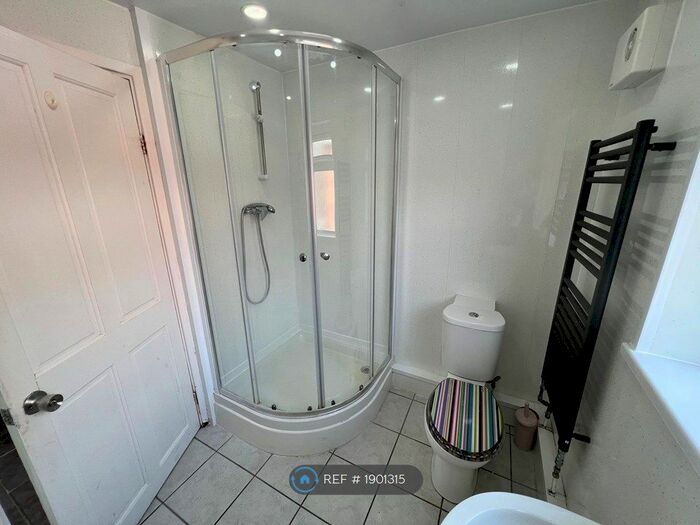 4 Bedroom End Of Terrace House To Rent In Florentia Street, Cardiff, CF24