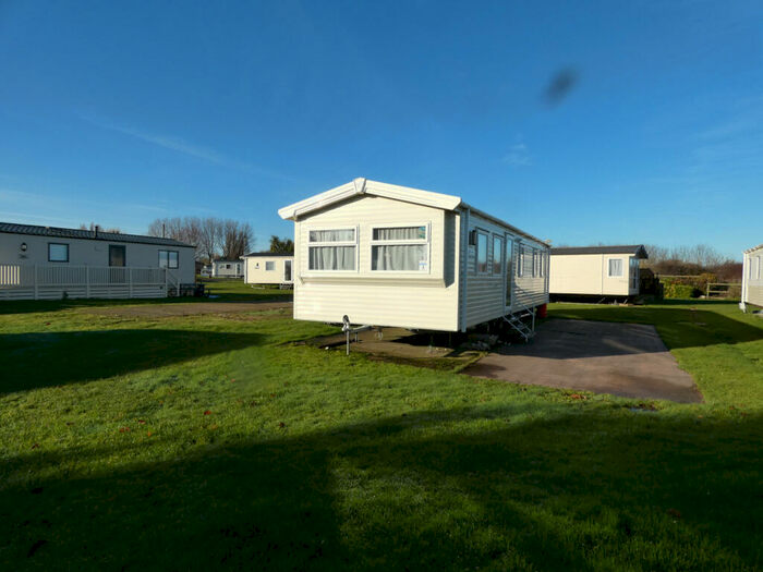 3 Bedroom Park Home For Sale In Church Lane, CO5