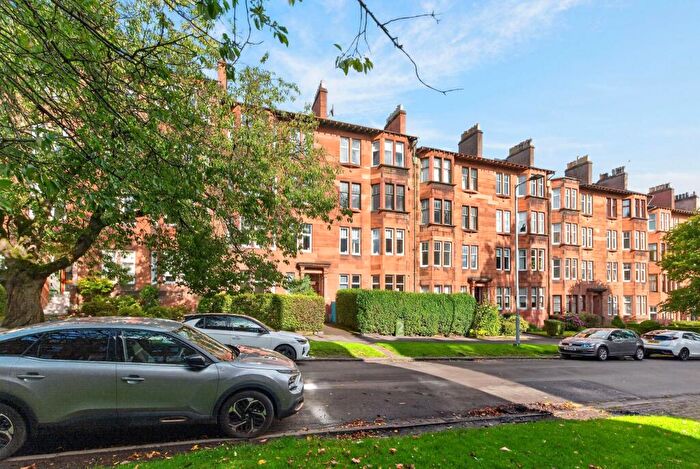 2 Bedroom Apartment For Sale In Edgehill Road, Broomhill, Glasgow, G11