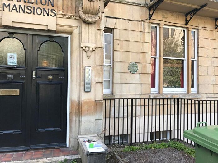 4 Bedroom Flat To Rent In Carlton Mansions, Richmond Park Road, Bristol, BS8