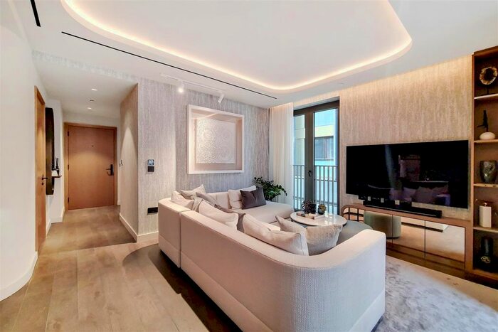 1 Bedroom Flat To Rent In Tcrw, Soho, London, W1F