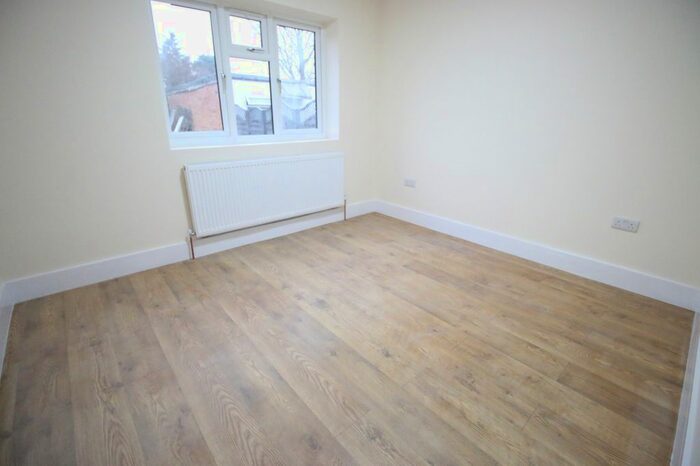 Studio To Rent In Fareham Road, Feltham, Greater London, TW14