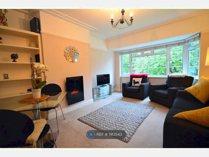 2 Bedroom Maisonette To Rent In Anlaby Court, Cheltenham, GL52